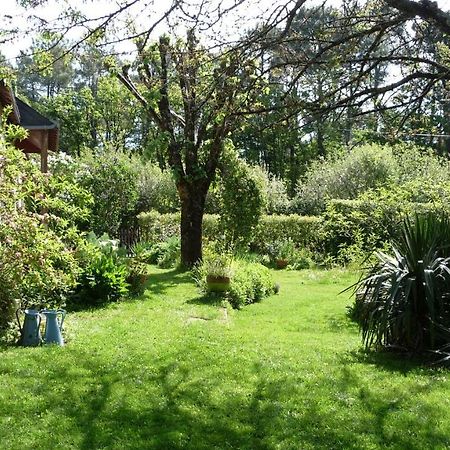 Bed and Breakfast Le Jardin Aux Oiseaux Ferel Екстер'єр фото