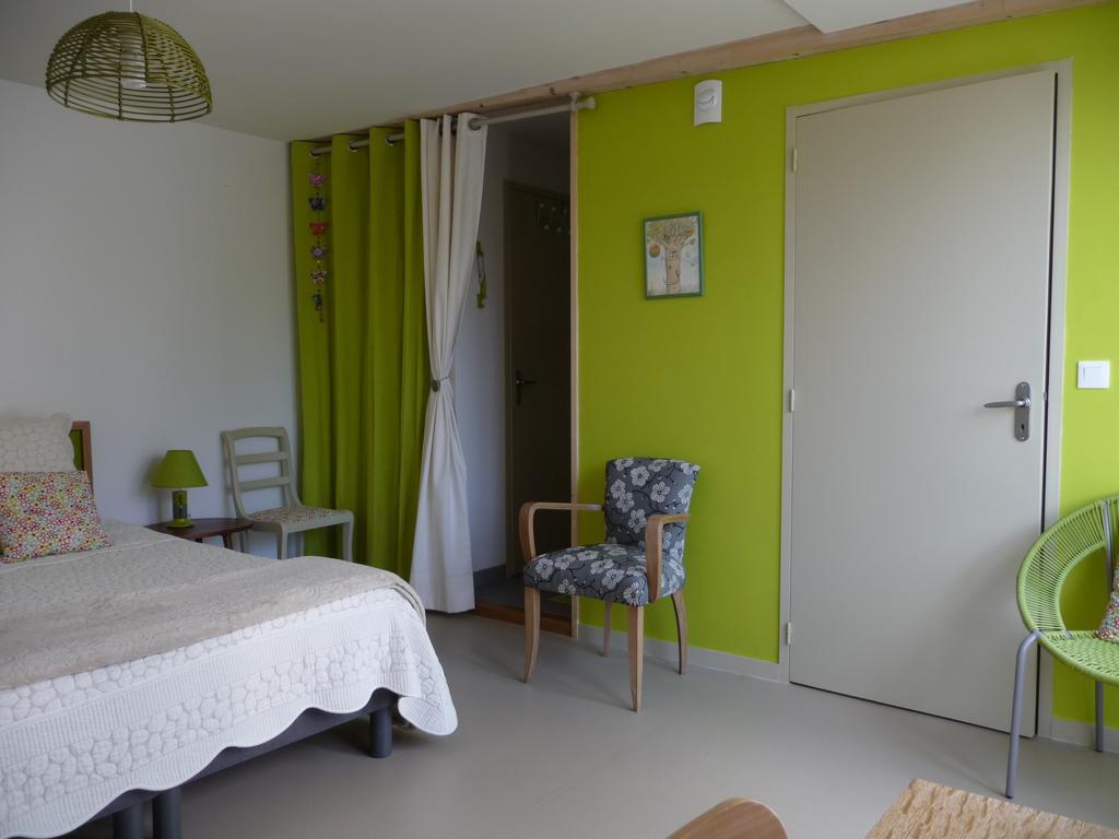 Bed and Breakfast Le Jardin Aux Oiseaux Ferel Екстер'єр фото