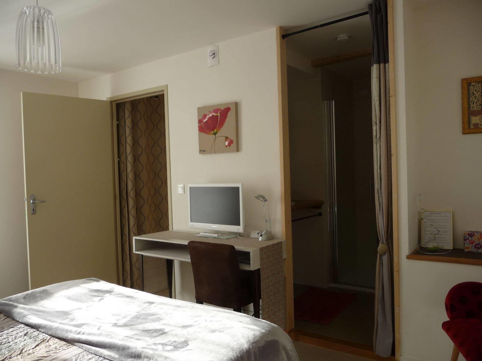 Bed and Breakfast Le Jardin Aux Oiseaux Ferel Екстер'єр фото